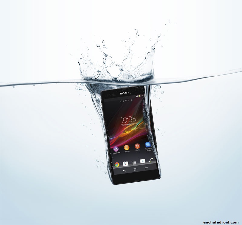 Sony_Xperia_Z_Front_Water_P